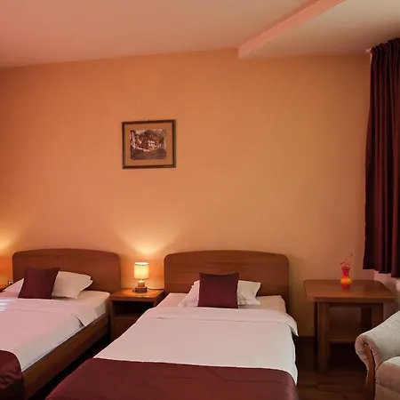 Family Gerdjika Хотел 3*