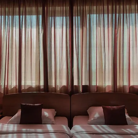 Хотел Family Gerdjika 3*